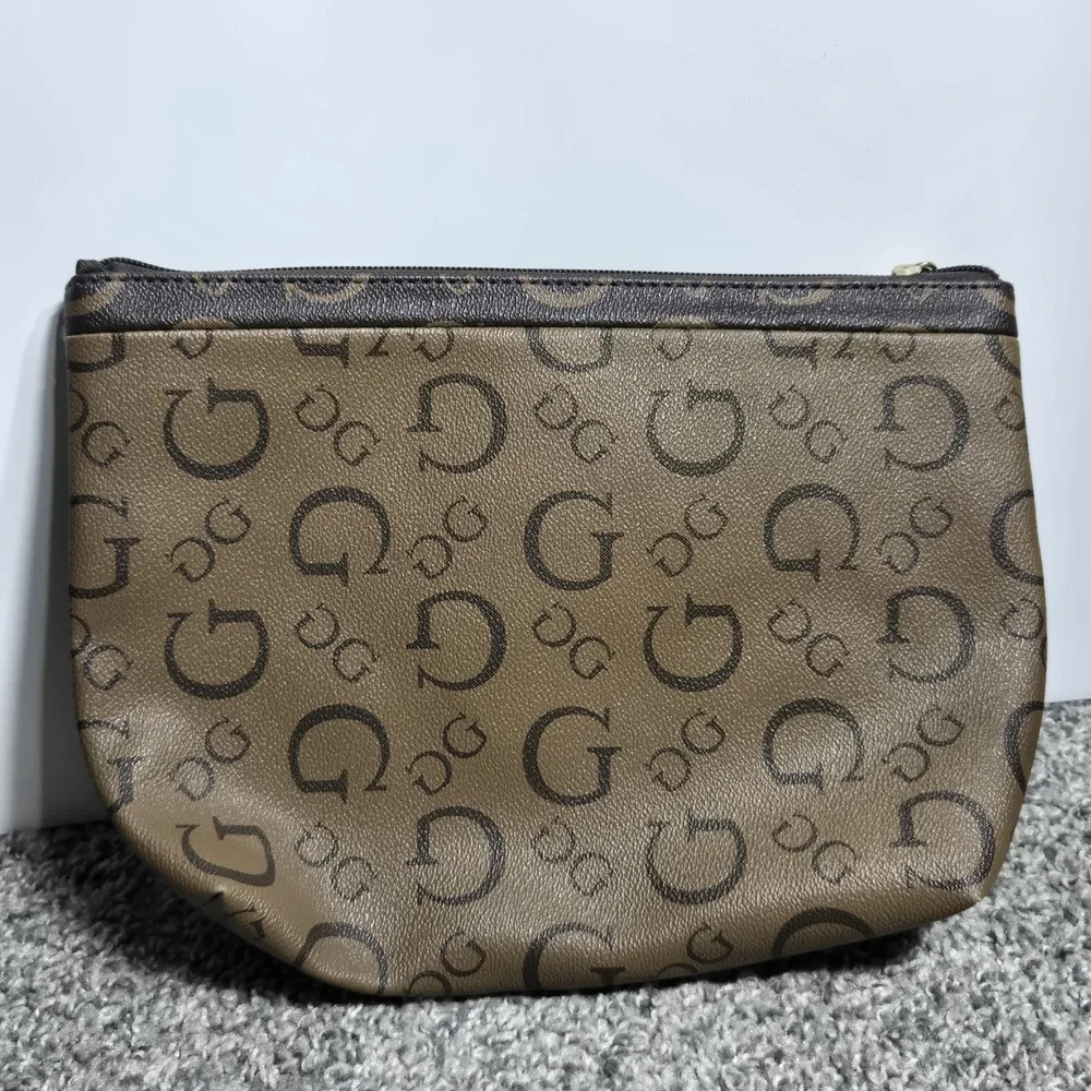 GUESS‎ Make Up Cosmetic Bag Zip Top Closure Brown Tones Gold Tone Trim LOGO